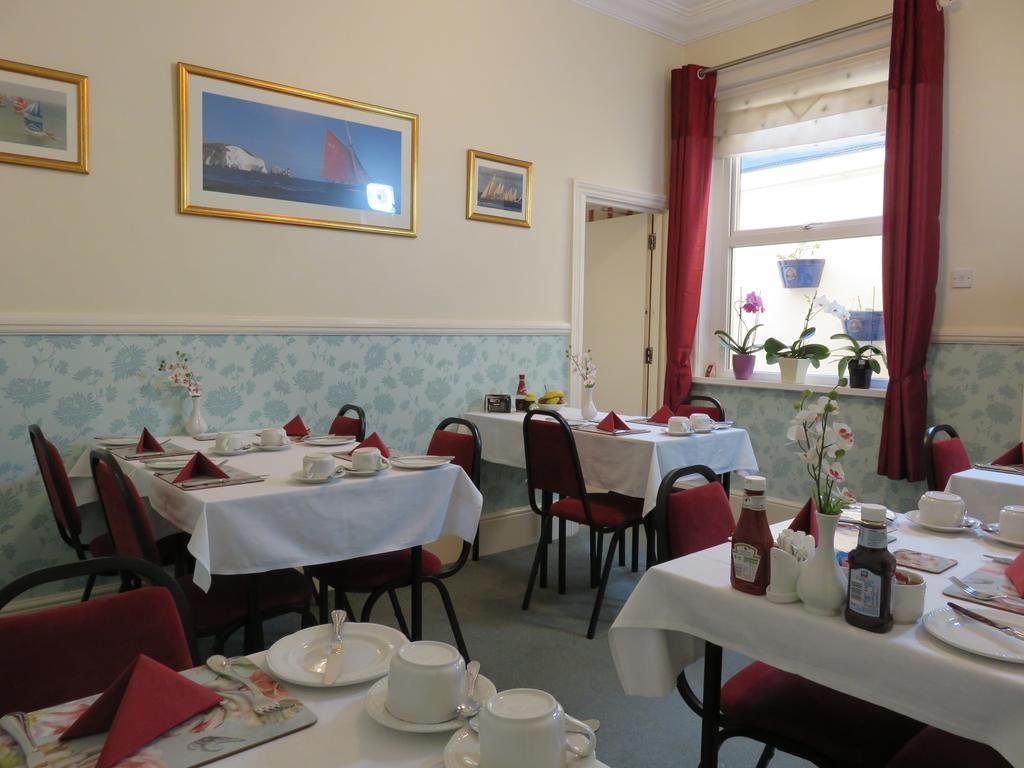 Claremont Hotel Шанклин Екстериор снимка